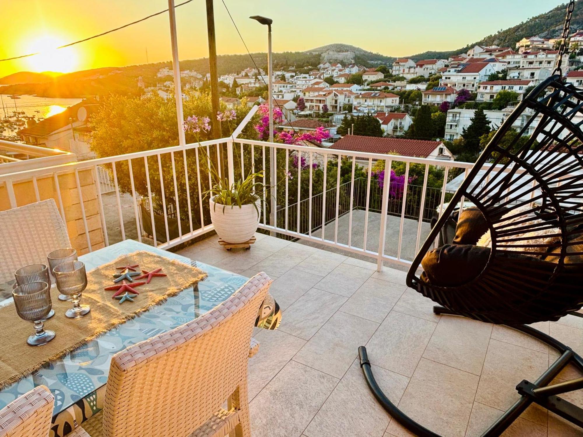 Apartment Sunny Elza 2 Hvar Town Exterior photo